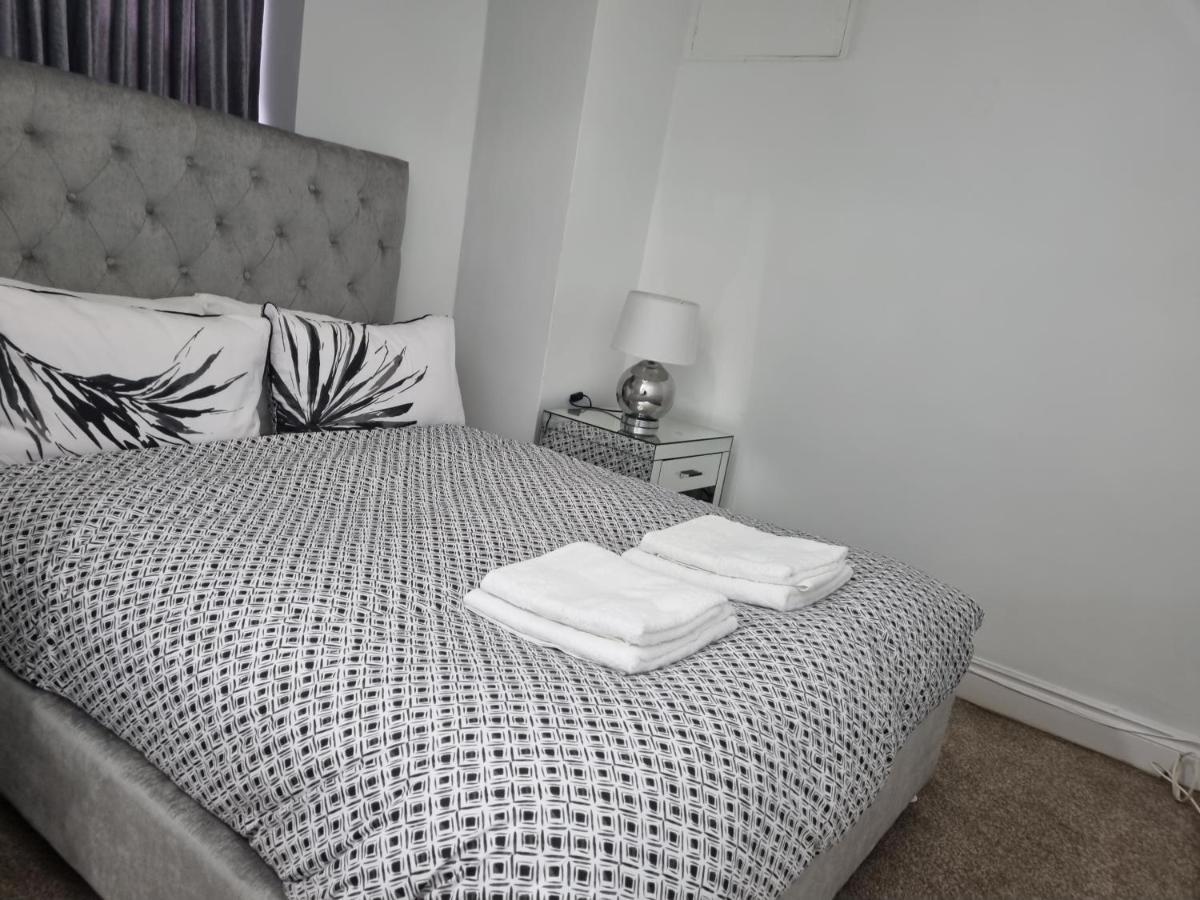 Quantock Lodge Vicarage 1 Rochester  Esterno foto